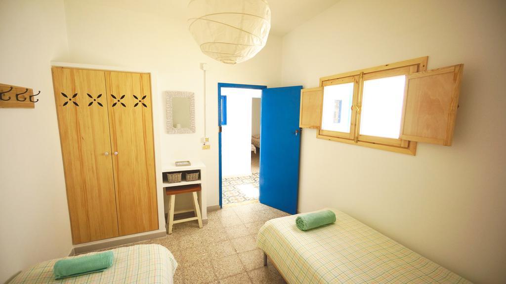 Habitación Estándar con baño compartido - 2 camas