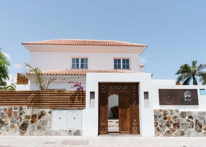 Dreamsea Surf House FuerteventuraHostal